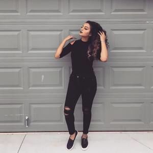 Meet your Posher, Juliet